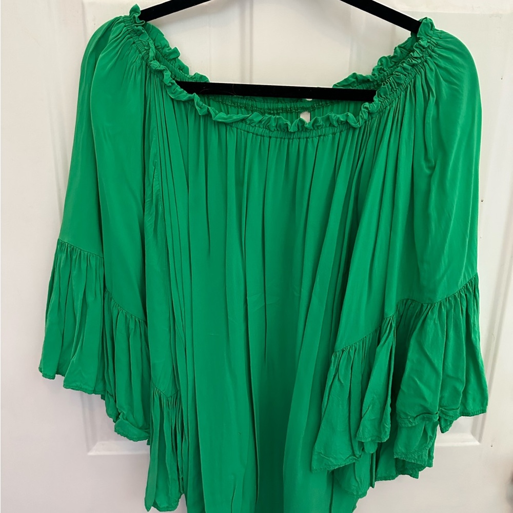 Green flowy top